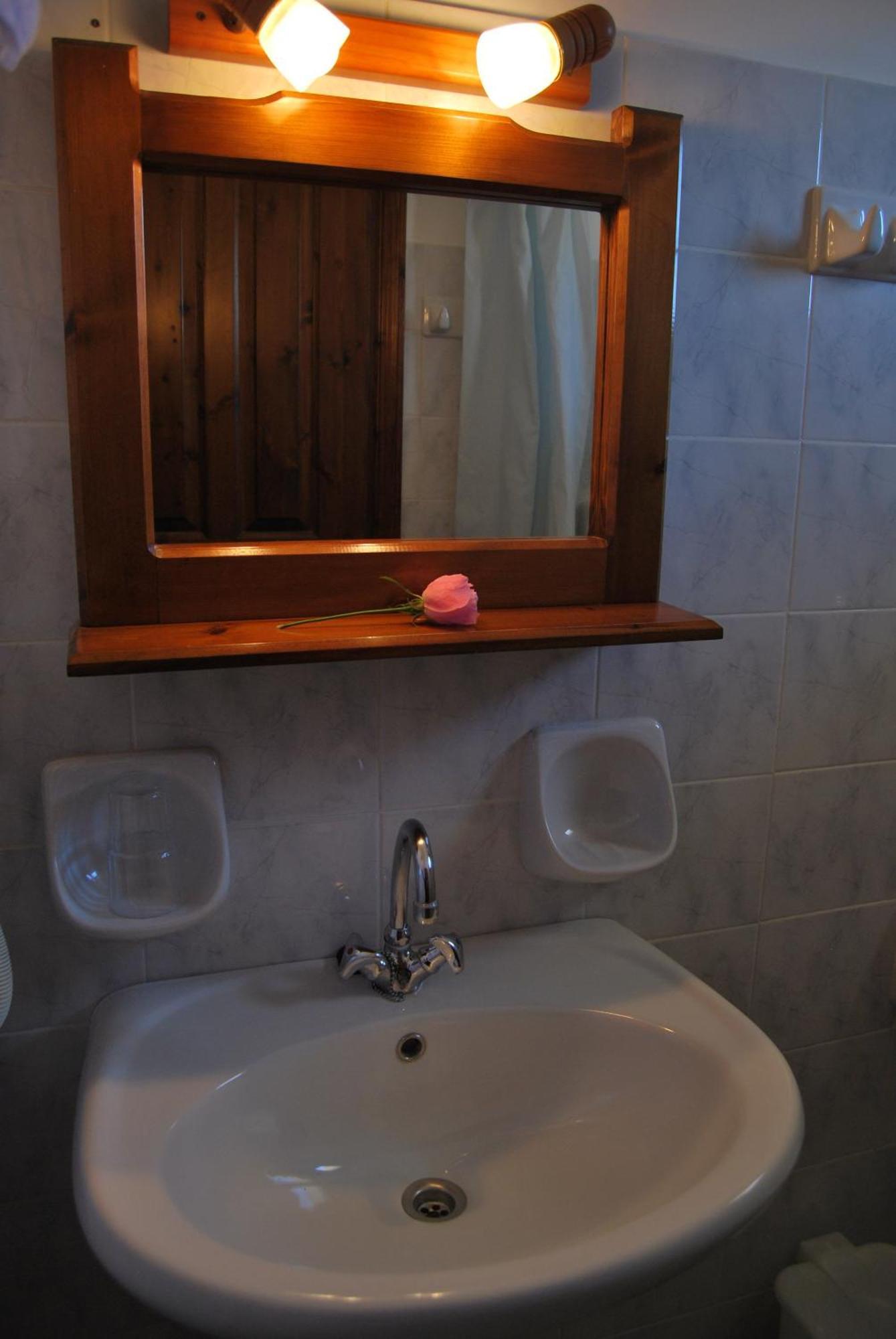 Rizoma Guesthouse Mikrón Khoríon Extérieur photo