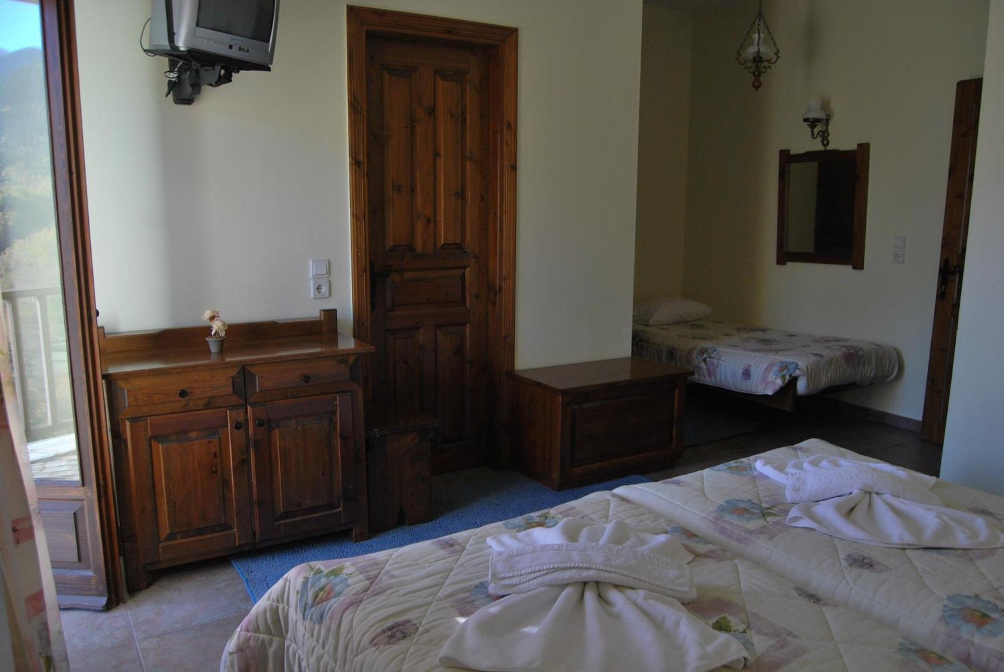 Rizoma Guesthouse Mikrón Khoríon Extérieur photo